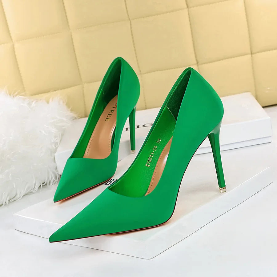 I Reign Stiletto Pumps