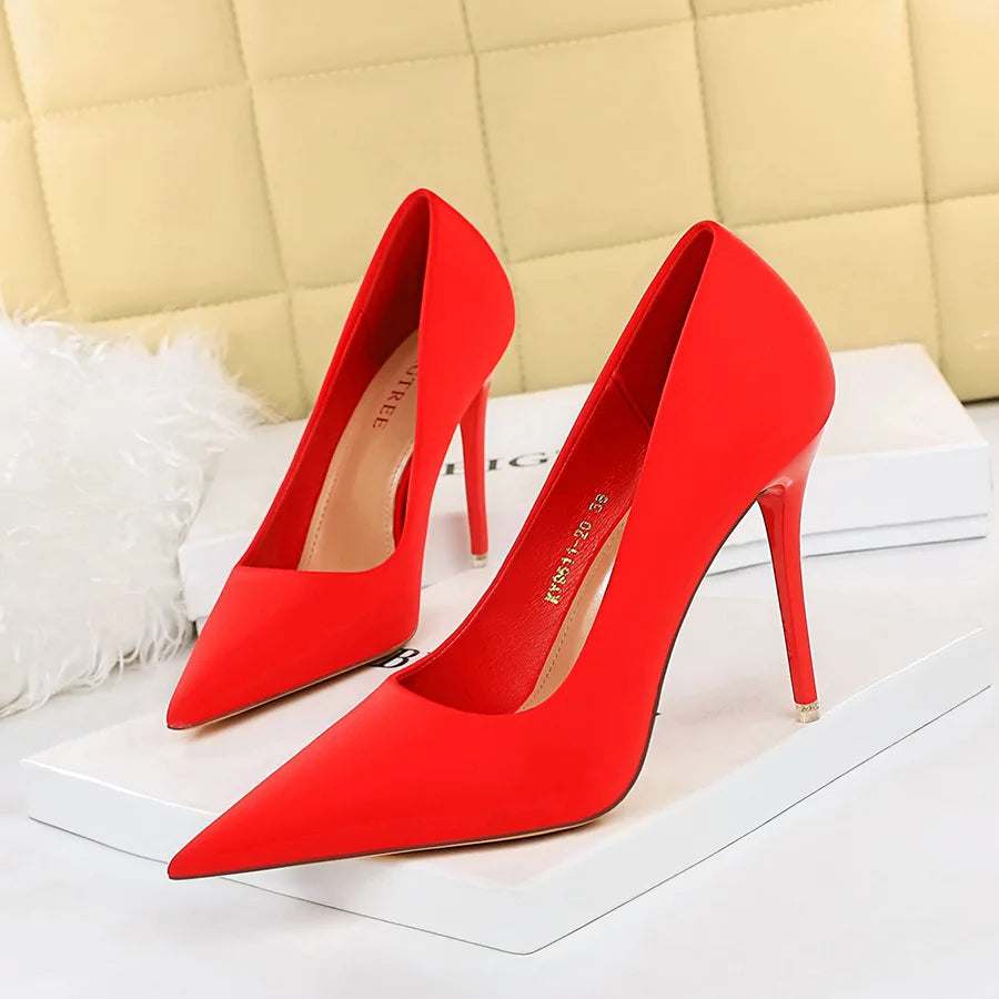 I Reign Stiletto Pumps