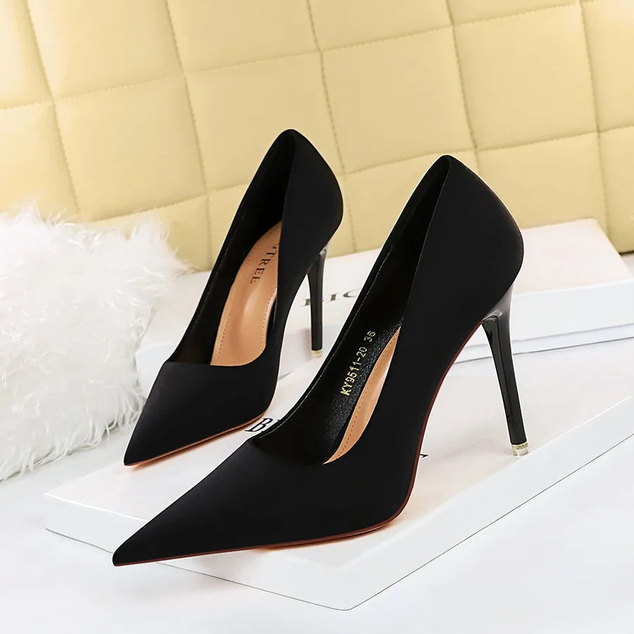 I Reign Stiletto Pumps