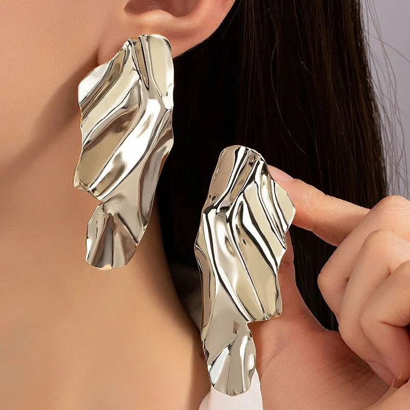 Elegant Dangle Earrings (Holiday Gifts)