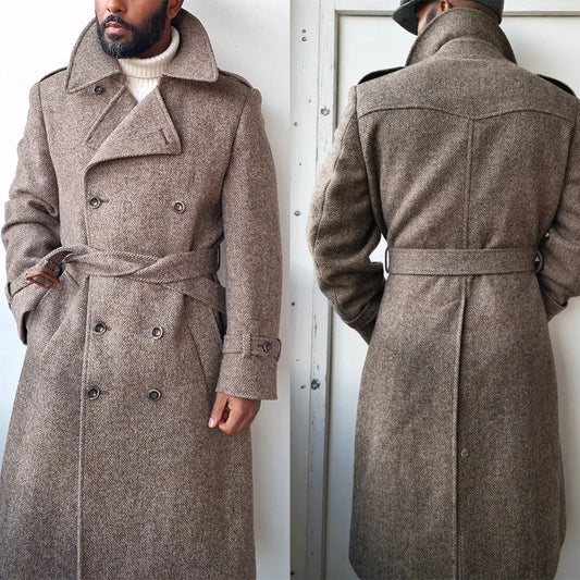 Eye Catching Men's Elegant Tailored Coat