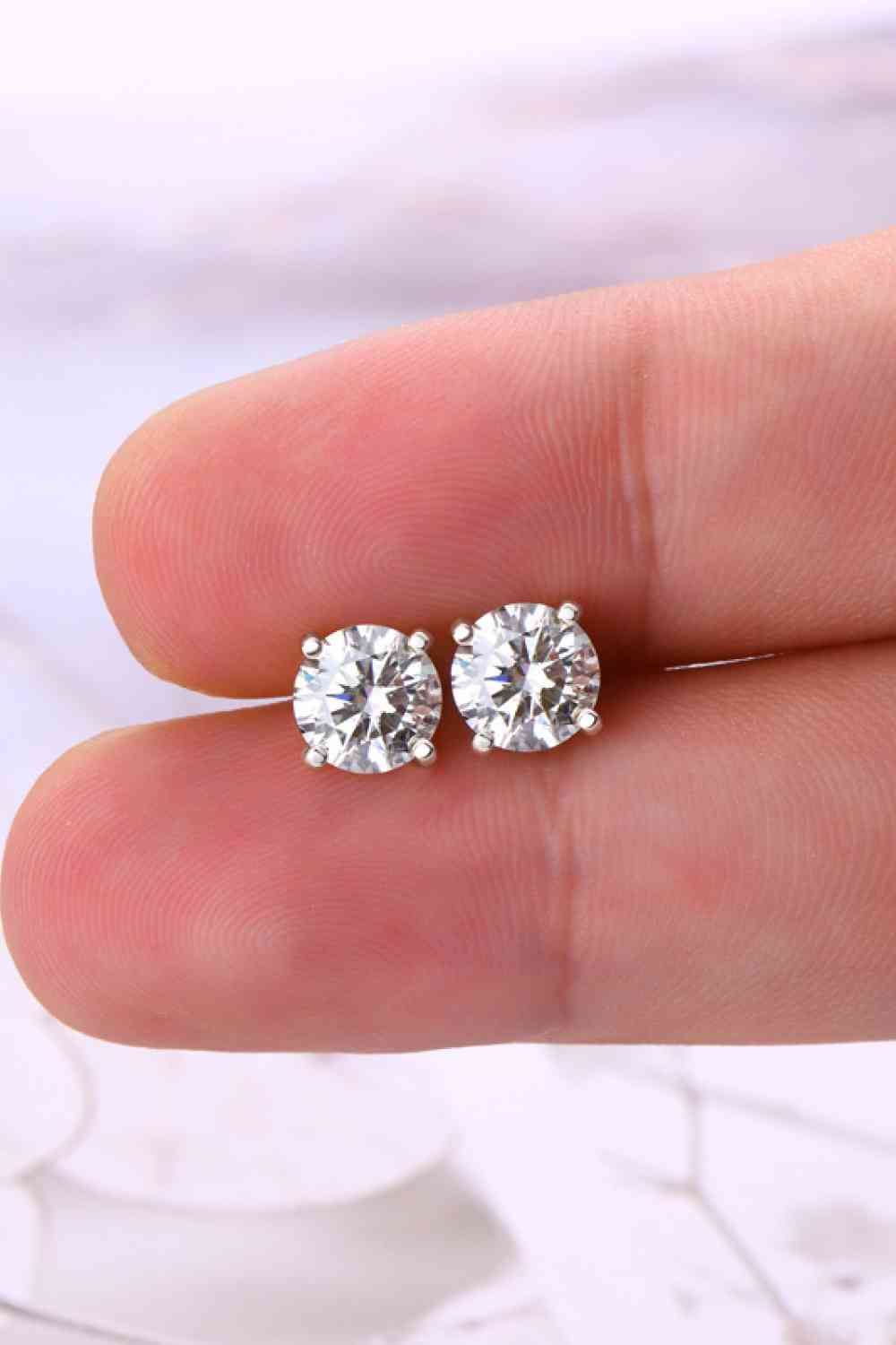 WJ 2 Carat Moissanite 925 Sterling Silver Stud Earrings