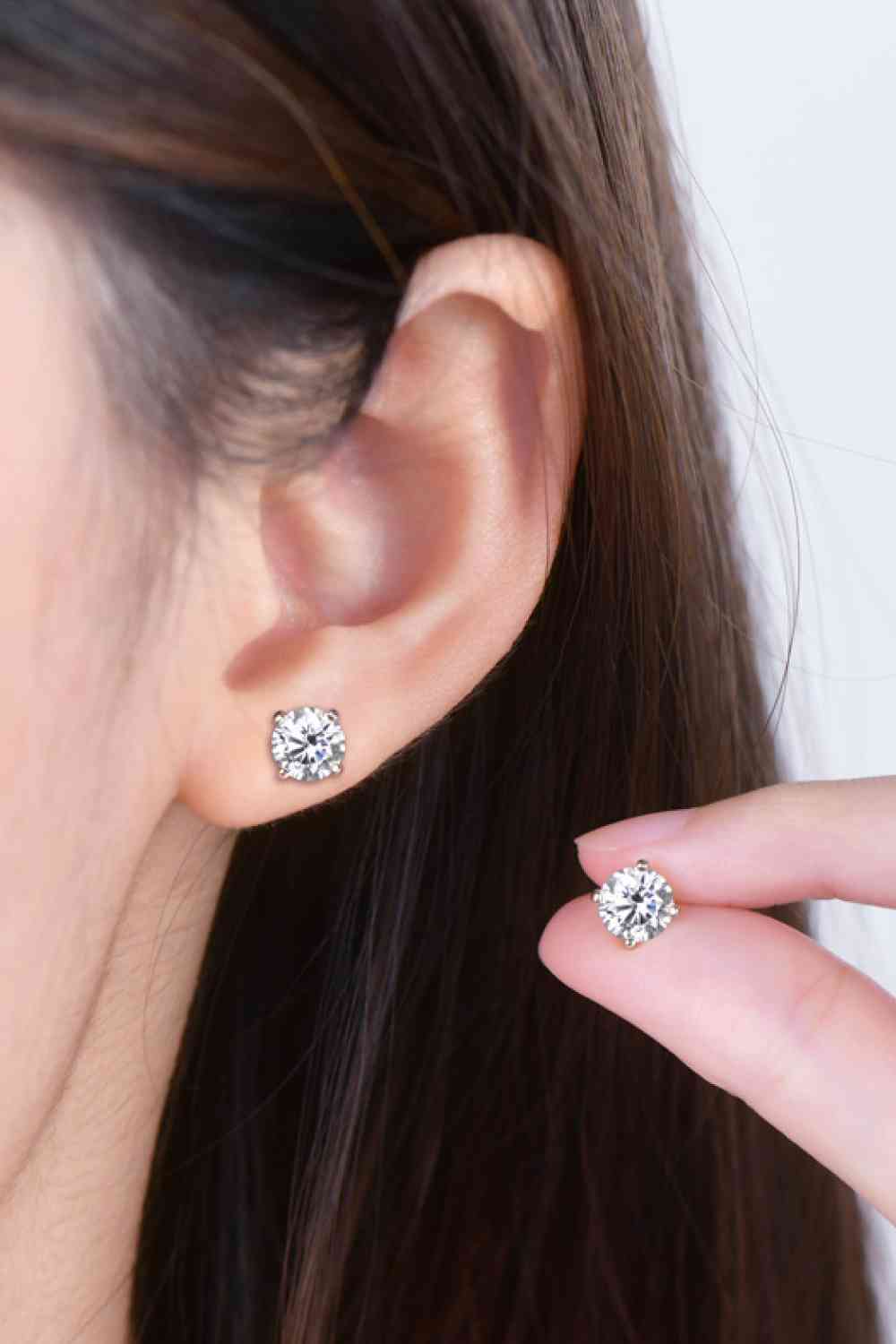 WJ 2 Carat Moissanite 925 Sterling Silver Stud Earrings
